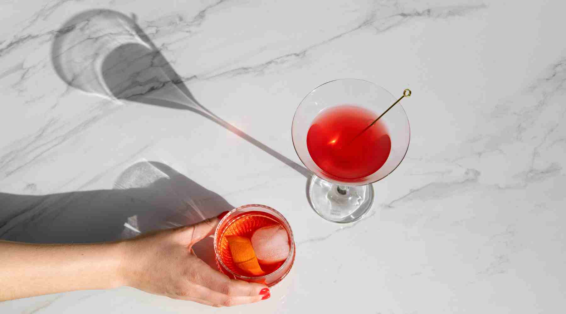 Alkoholfreier Negroni mit Laori
