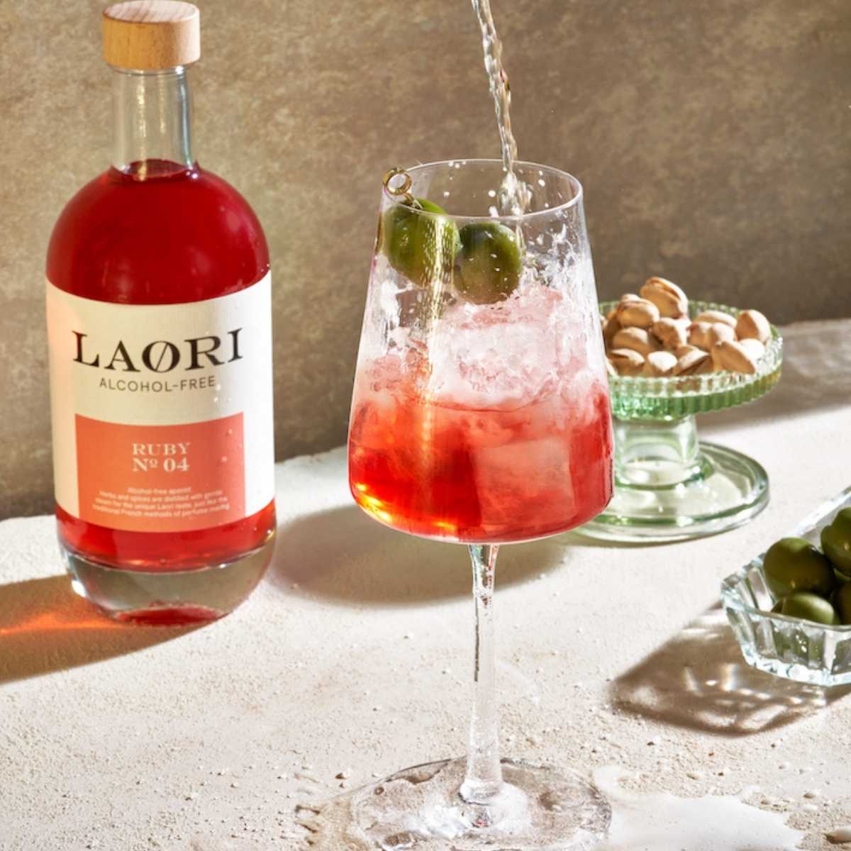 Laori Spritz Set: Laori Ruby No 4 (0,5l) + Sparkling Riesling (0,75l)