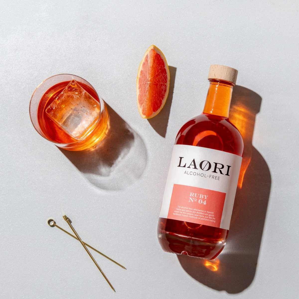 Laori Spritz Set: Laori Ruby No 4 (0,5l) + Sparkling Riesling (0,75l)