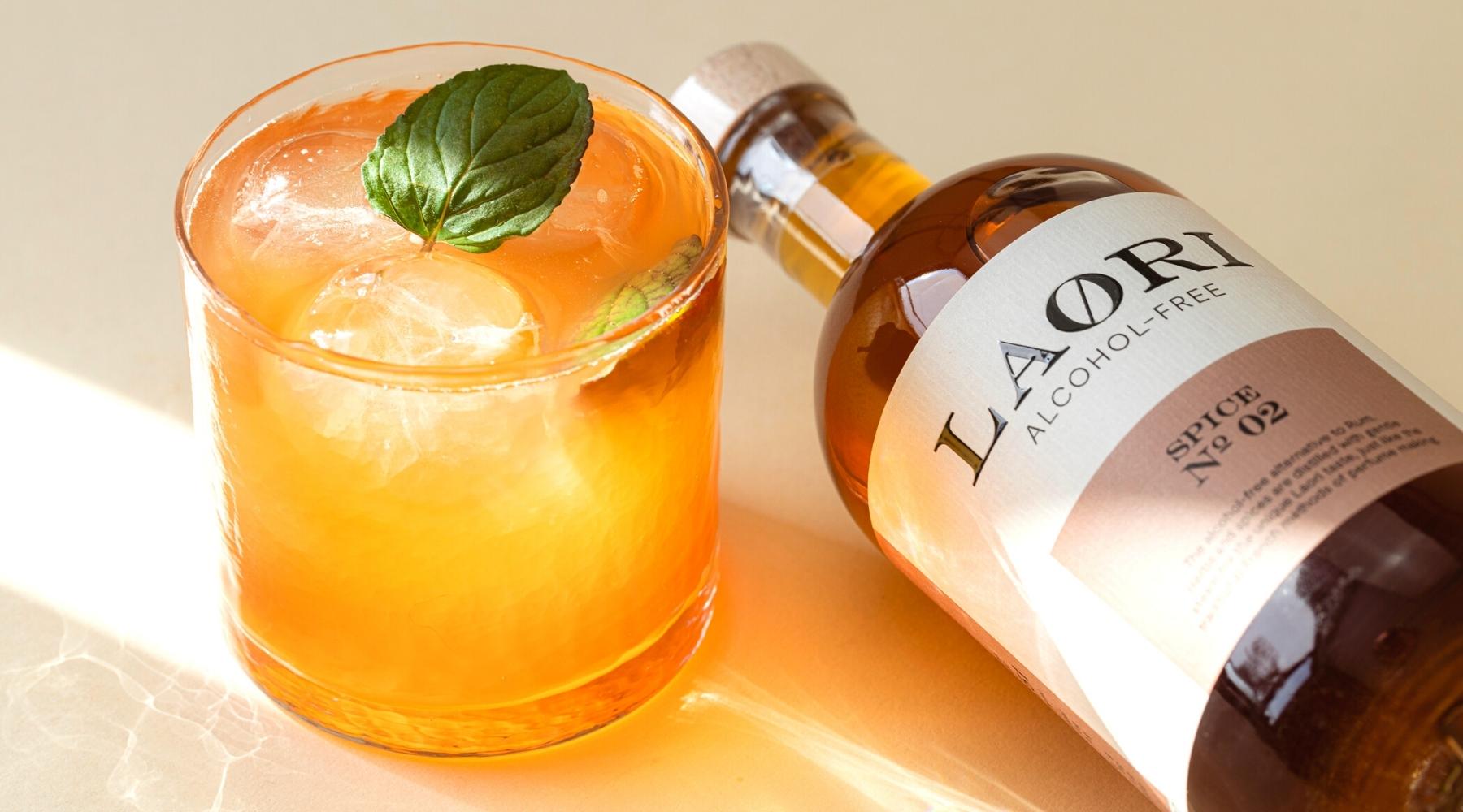 DARK & STORMY – ALKOHOLFREI MIT LAORI